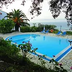 Dionysos 아파트