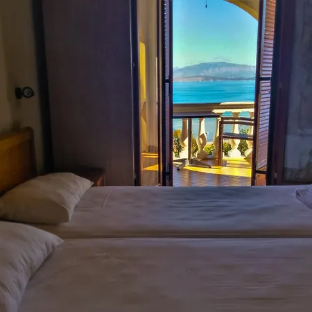 Dionysos Apartmán Apraos