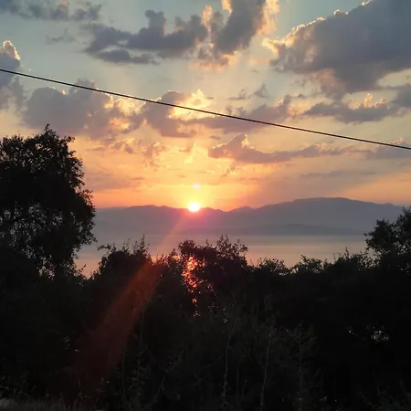 Dionysos Lejlighed Apraos