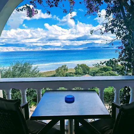 Dionysos Apartament *