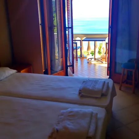 Apartament Dionysos *