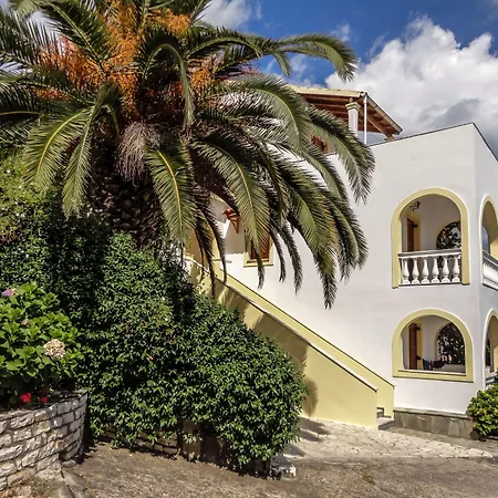 Dionysos Apartament *