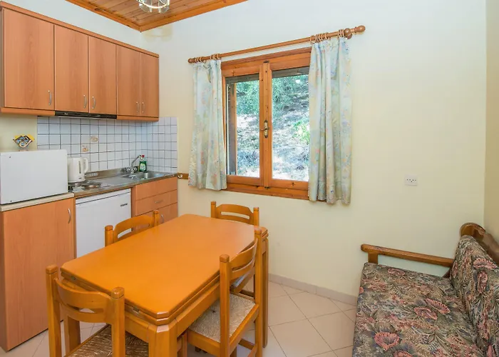 Dionysos 公寓 Apraos